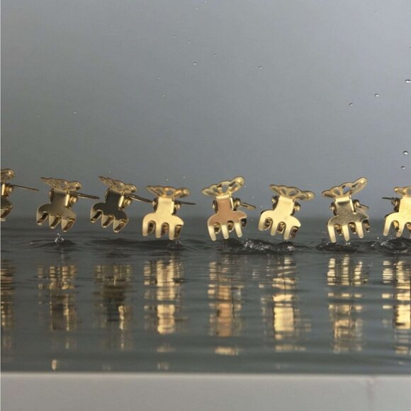 EXTRA MINI BUTTERFLY HAIR CLIPS (GOLD) - Picture 3 of 4